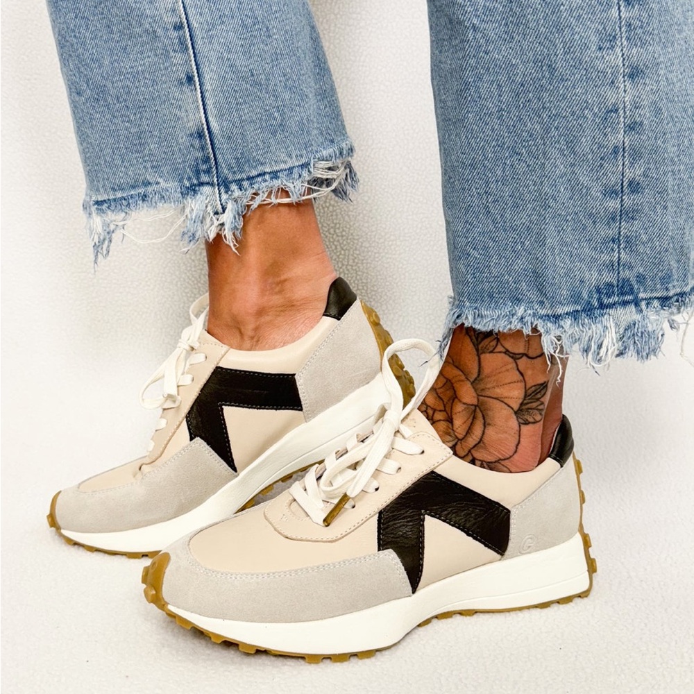 Gelato Pique | Womens ‘White Croc’/Silver Freelance Leather Lace Up Sneaker 10.5